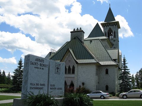Saint-Benoit-du-Lac abbey — Québec's Eastern Townships