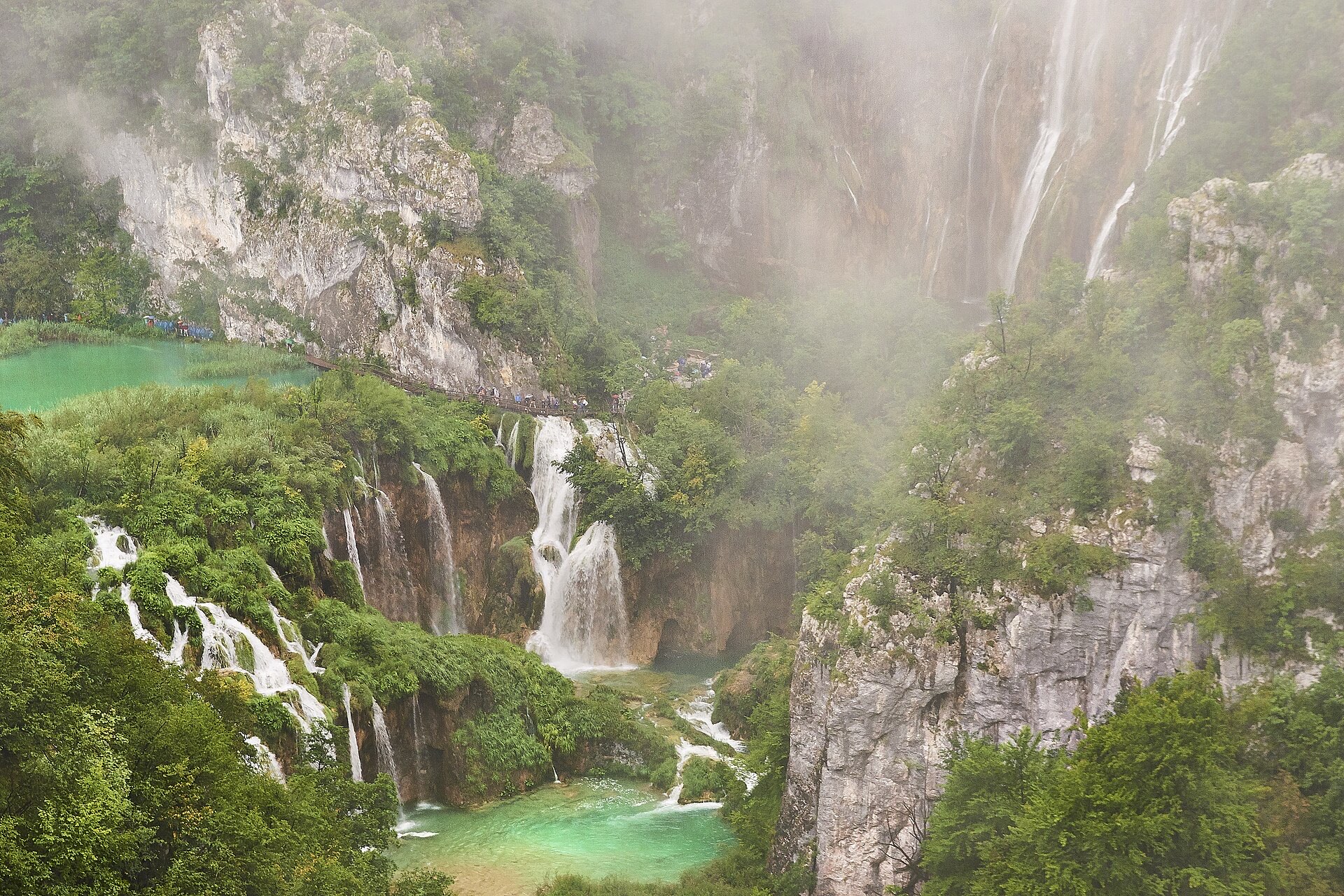 Plitvice lakes waterfalls — Zagreb & the Plitvice Lakes