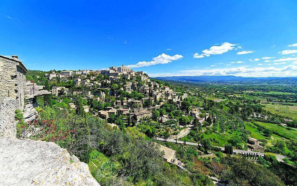 The hilltop village of Gordes overlooking the Luberon valley
