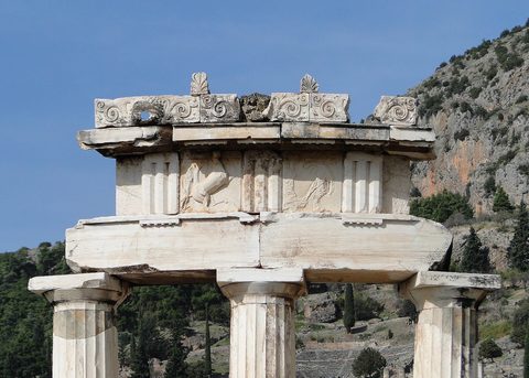 Delphi tholos temple — Athens to Delphi