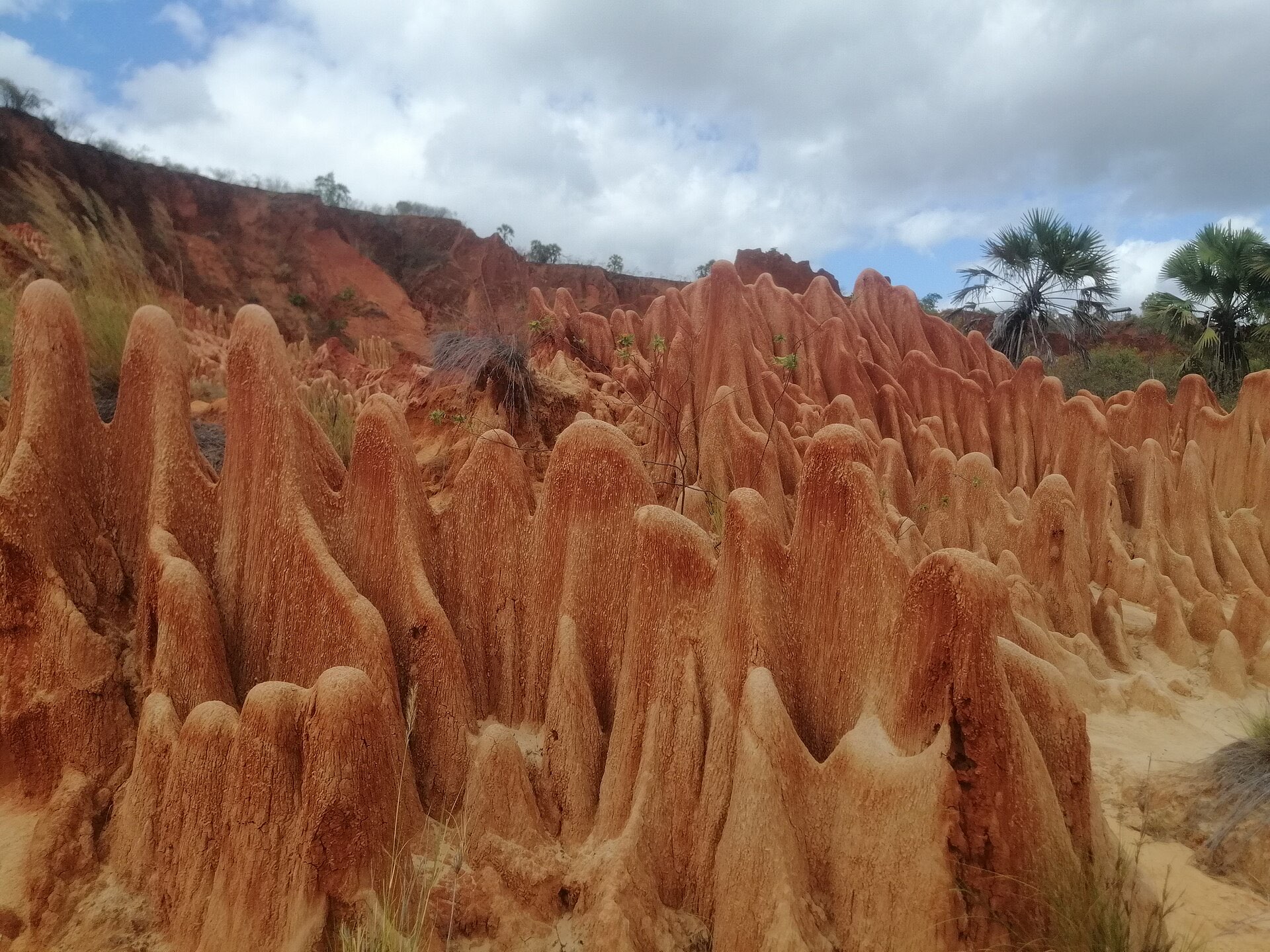 Tsingy rouge — Diego Suarez to Nosy Be