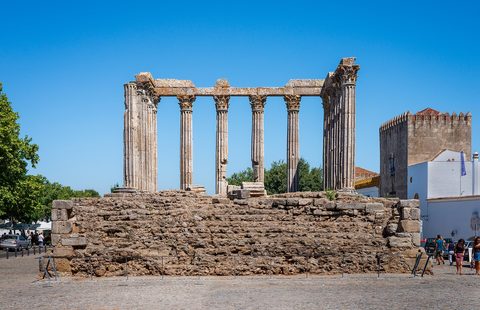 Evora Roman temple — Alentejo: Évora & the Marble Towns