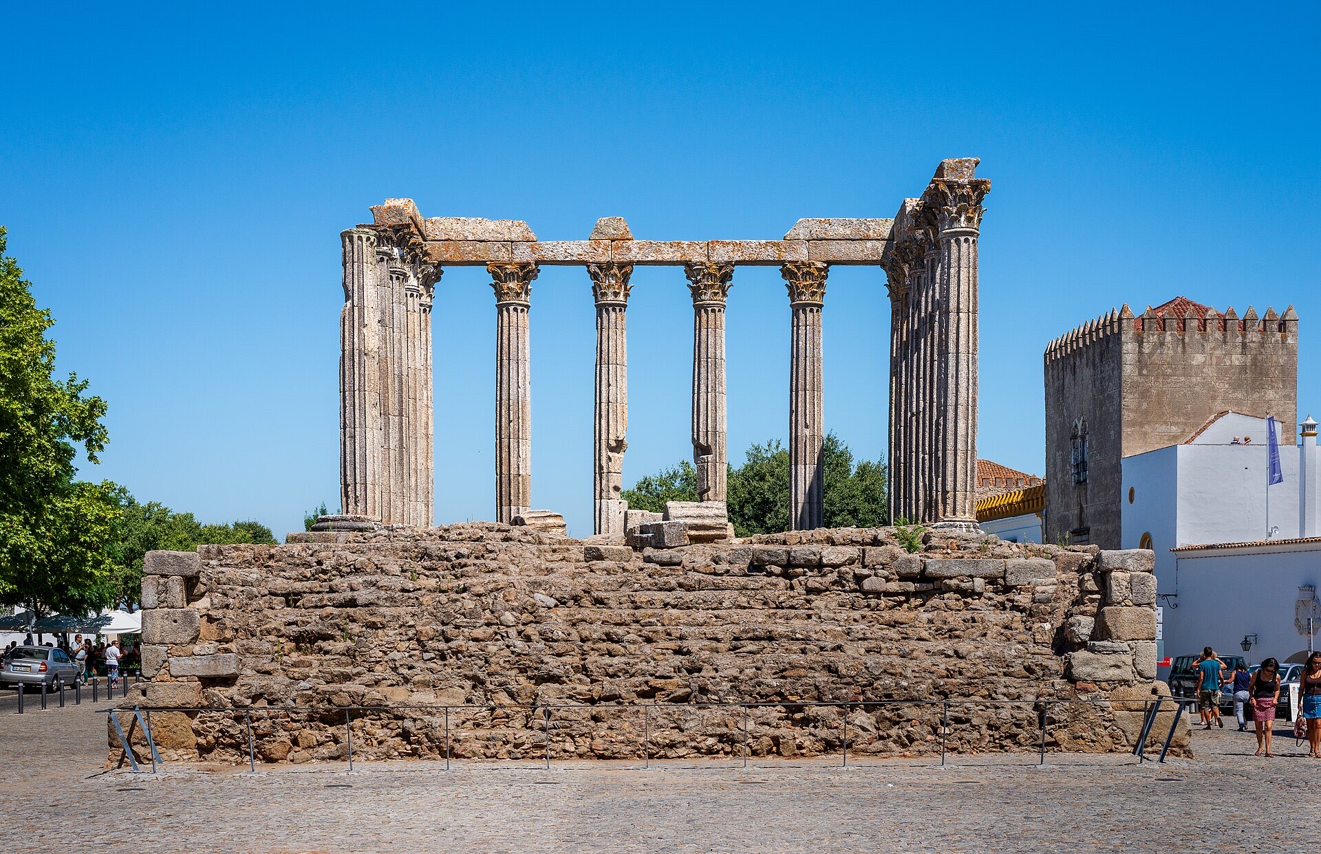Evora Roman temple — Alentejo: Évora & the Marble Towns