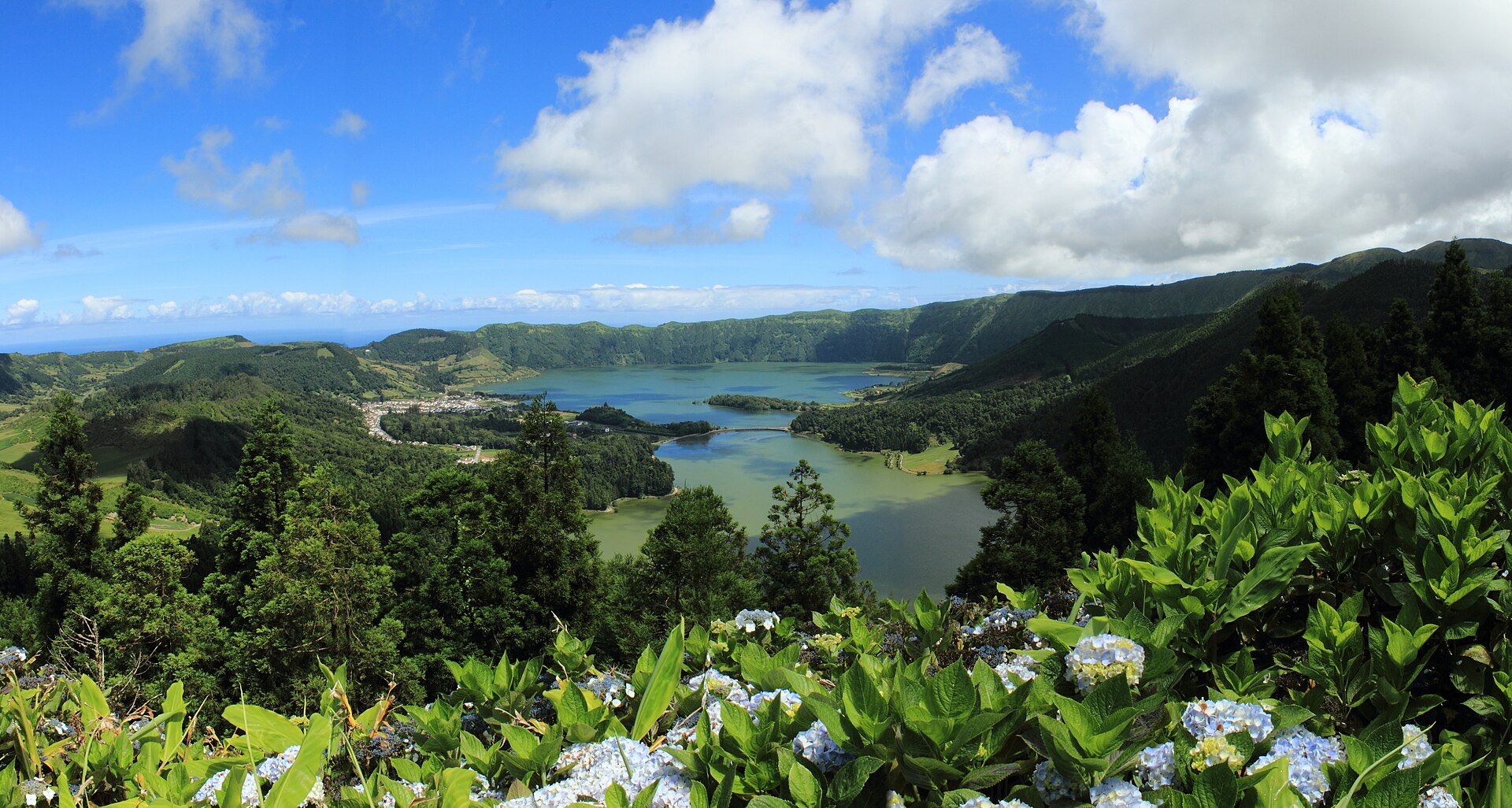 Sete Cidades twin lakes on São Miguel
