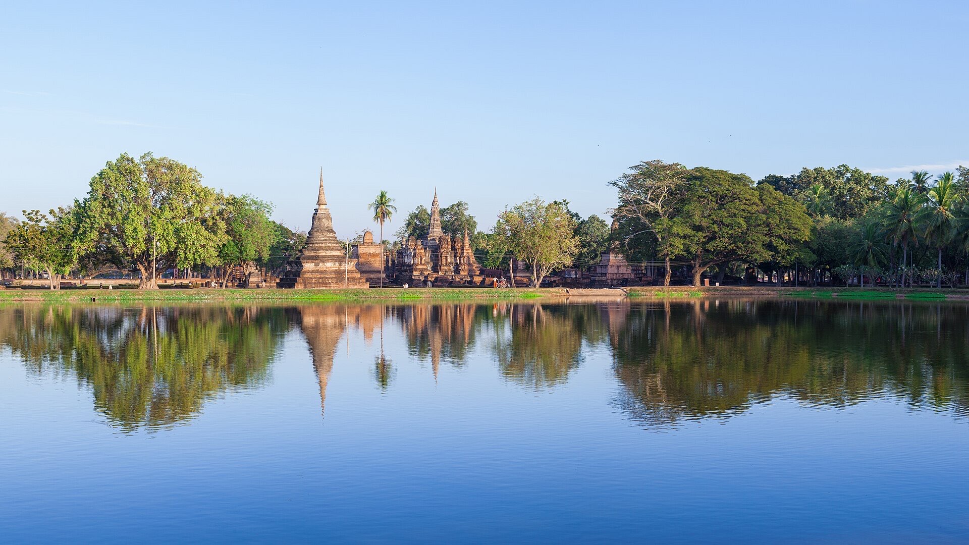 Sukhothai Wat Mahathat — Sukhothai & the Northern Plains