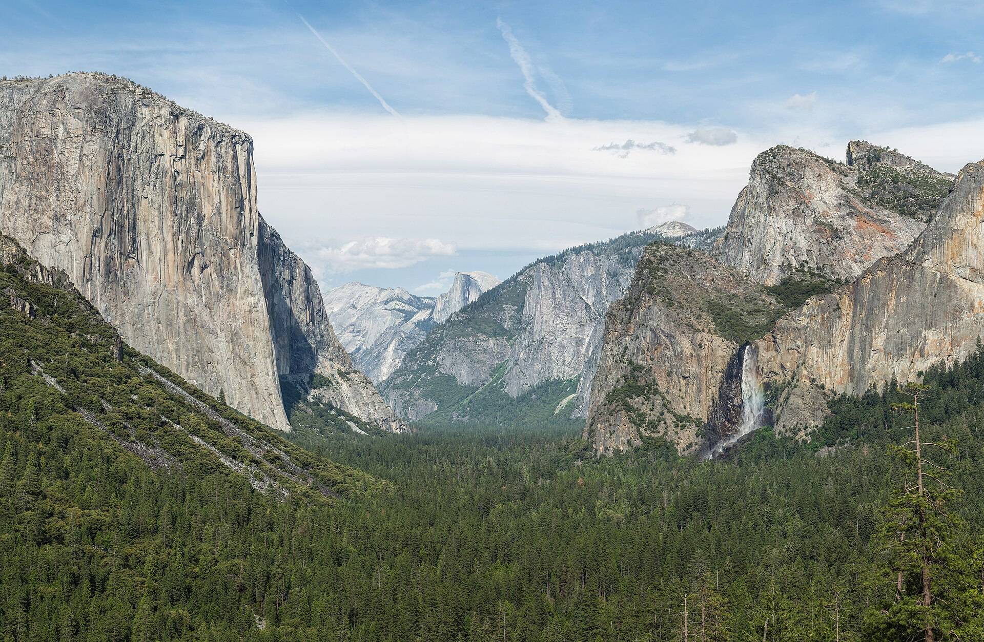 Yosemite Valley's granite walls from Tunnel View
