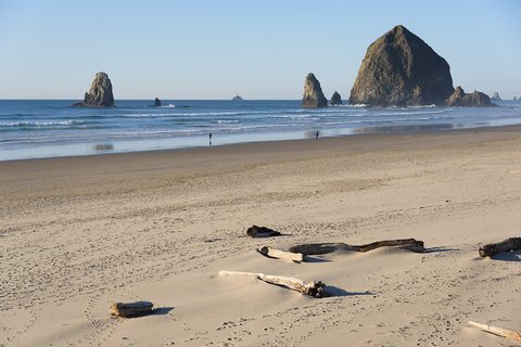 Haystack Rock off Cannon Beach