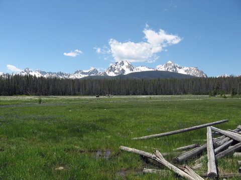 Sawtooth mountains Stanley — Idaho: Boise to the Sawtooths