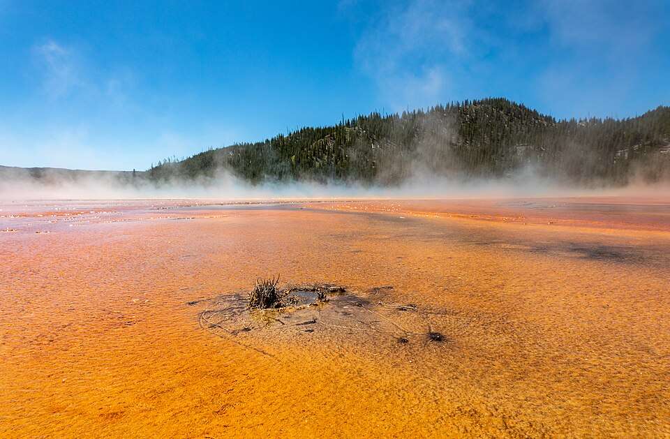 The rainbow rings of Grand Prismatic Spring in Yellowstone